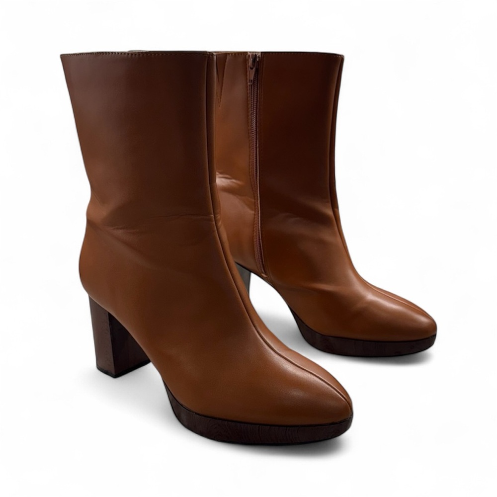 Journee Collection Brown Romer Block Heel Booties in Vegan Leather Sz 9 1/2 Wide